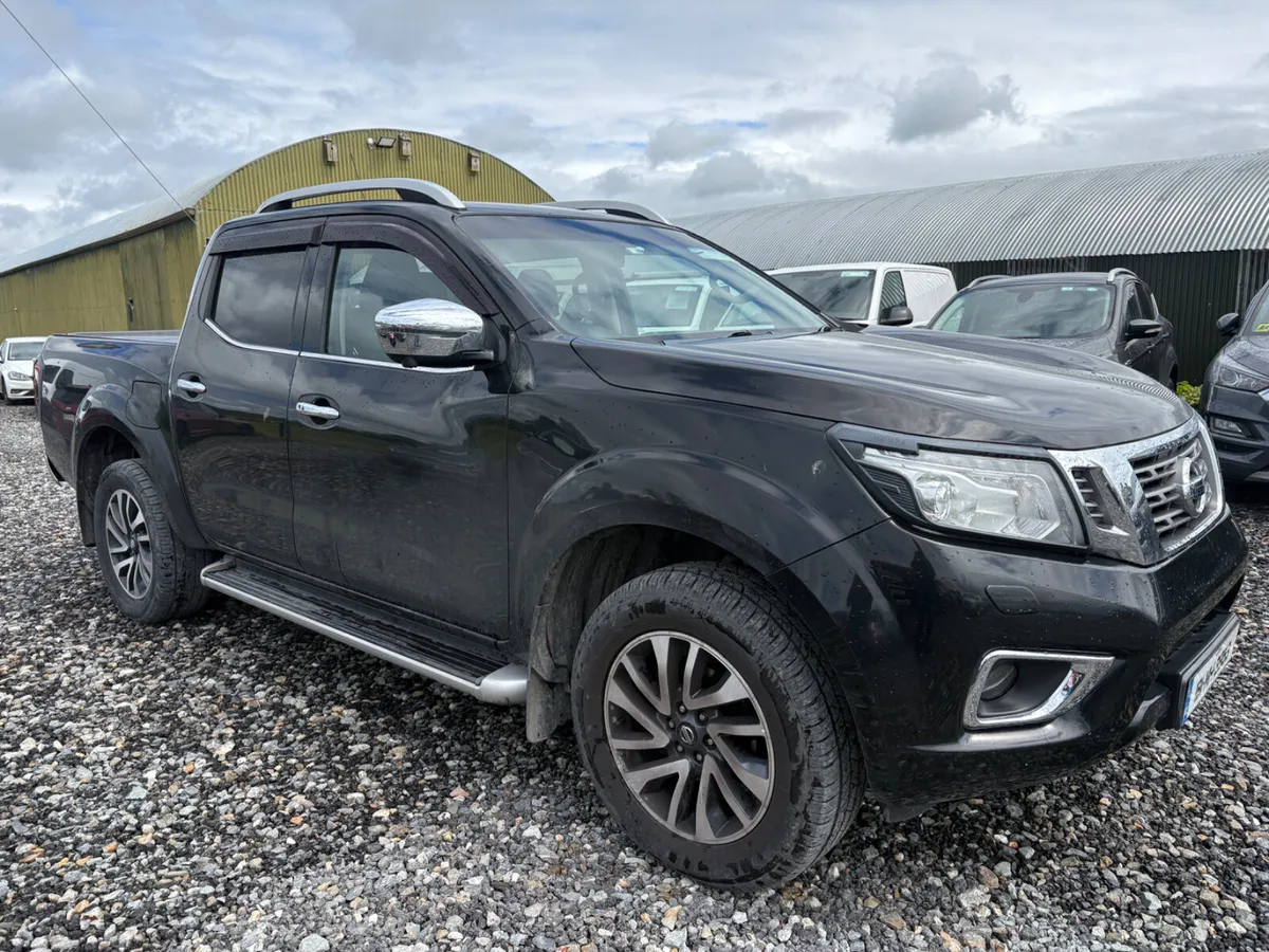 2018 Nissan Navara 2.3 Tekna Crew Cab Manual - Image 1