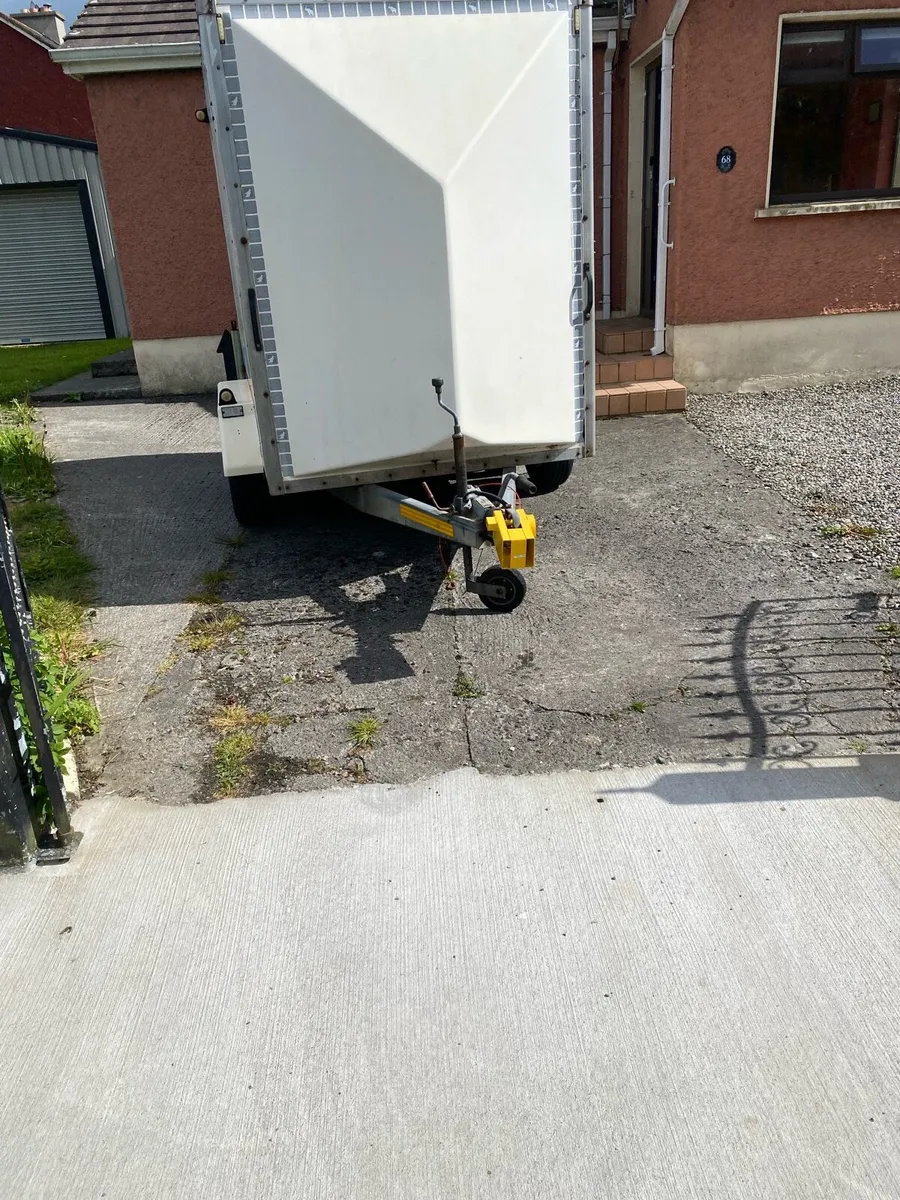Blueline indespension box van trailer 8x5 - Image 4