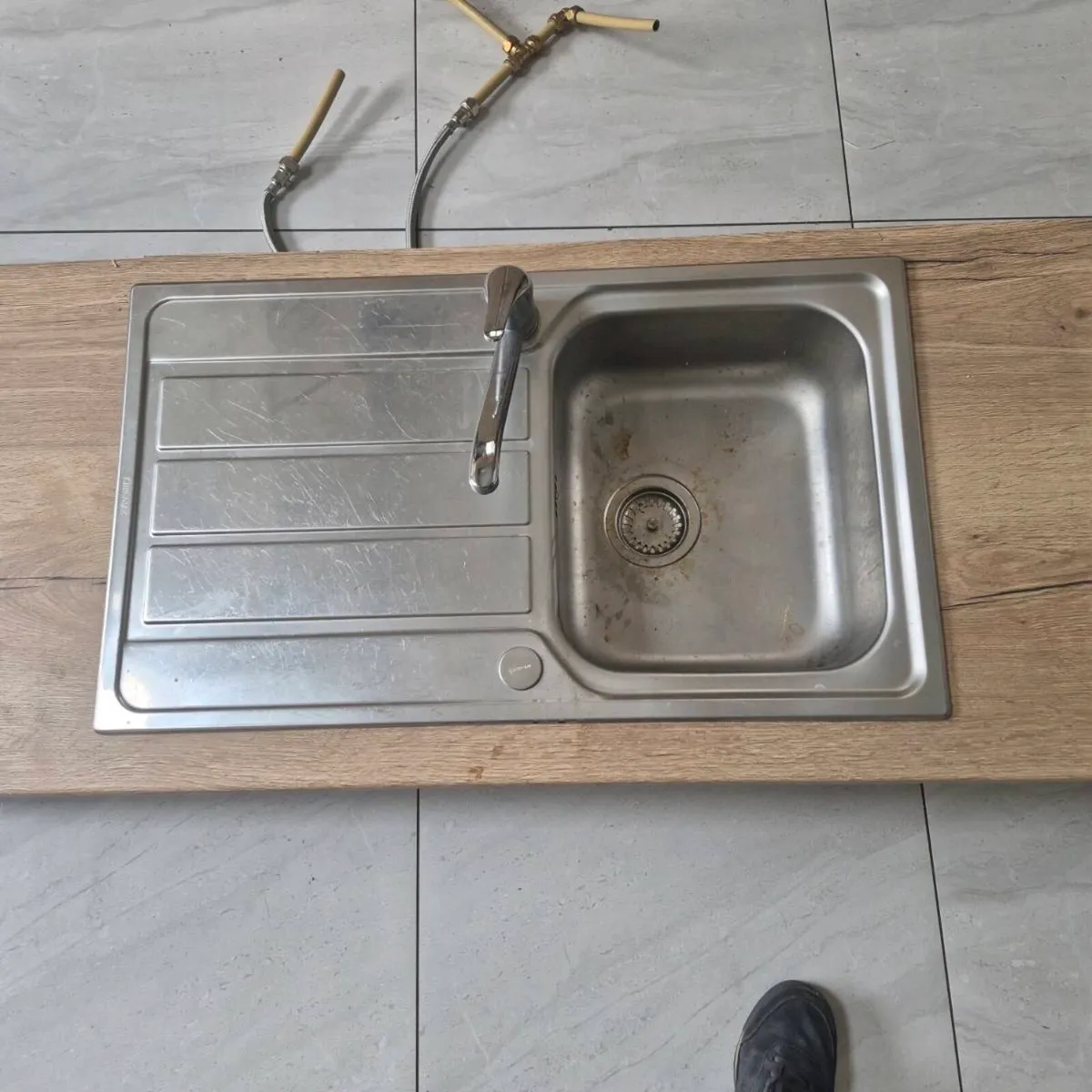 kitchen top, sink - Image 3