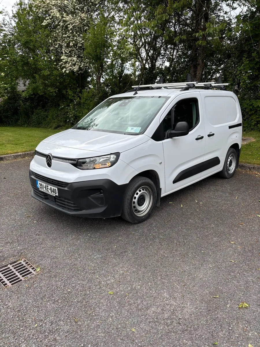 251 CITROEN BERLINGO NO VAT - Image 1
