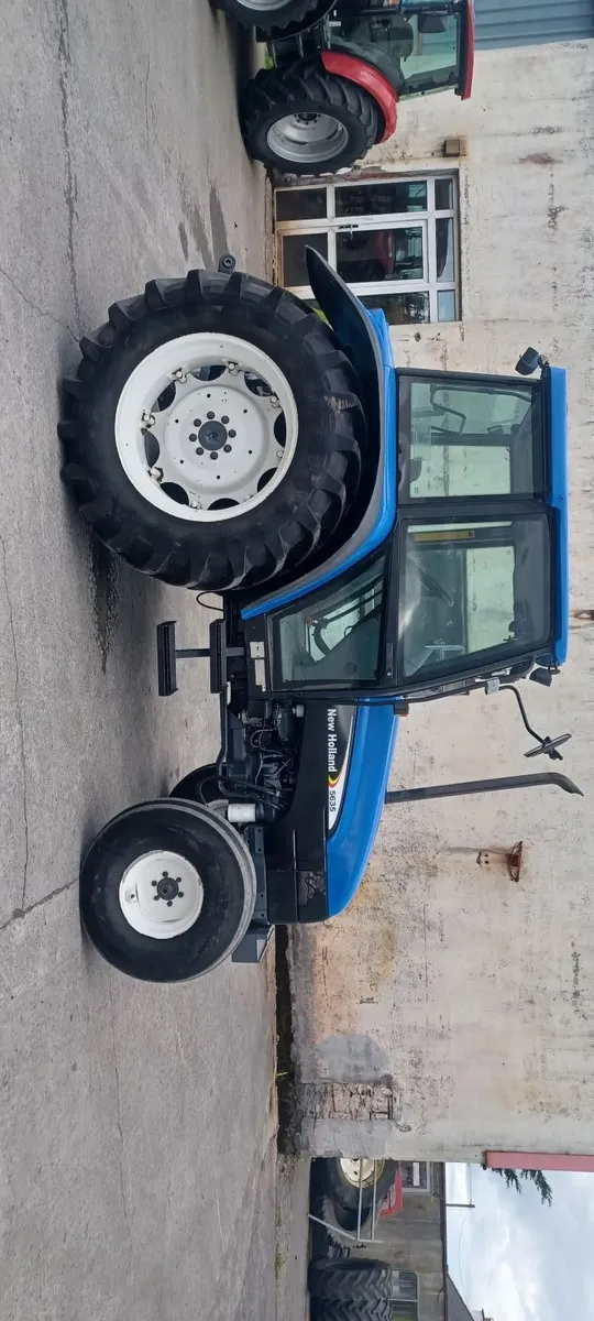 New Holland 5635 - Image 3