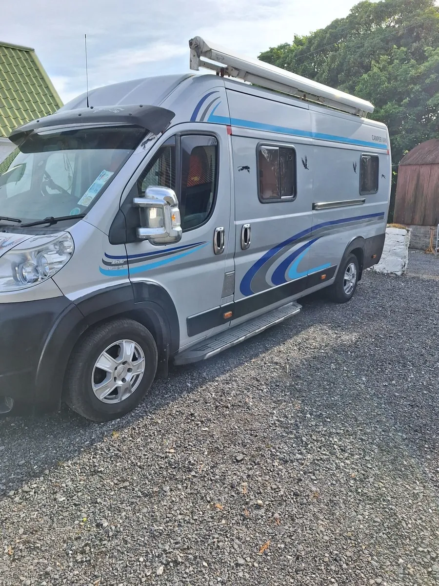 Camper van - Image 1