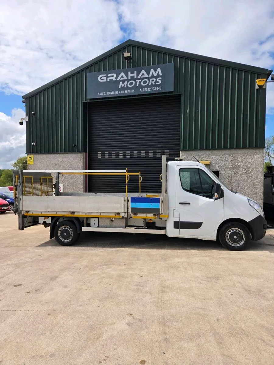 2018 Vauxhall Movano dropside - Image 1