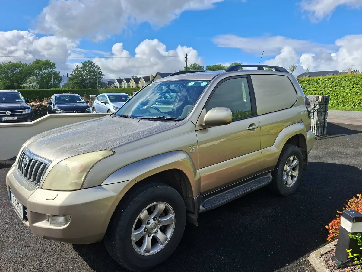 Toyota Land Cruiser 2005 - Image 2