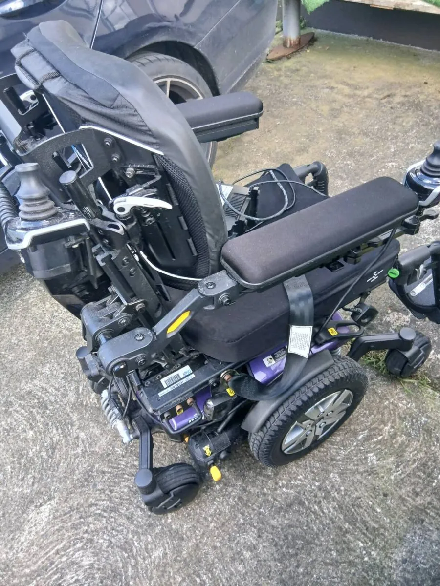 Electrical wheelchair - Image 3