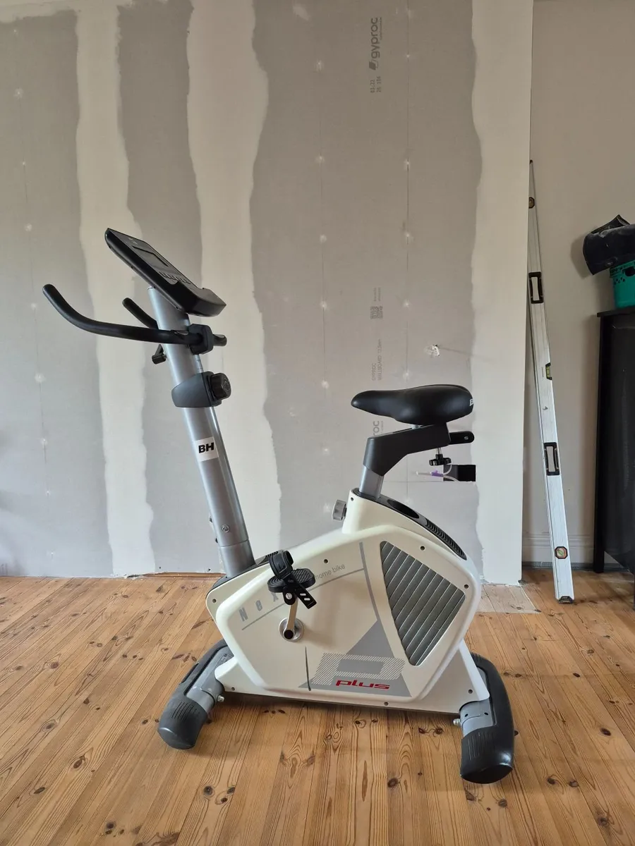 Exercise bike - Image 3