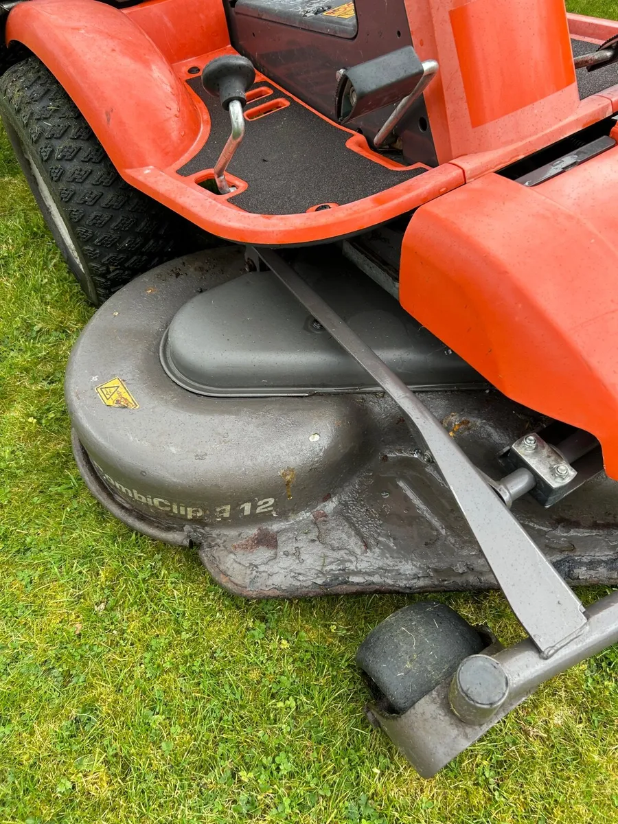 Husqvarna lawnmower - Image 4