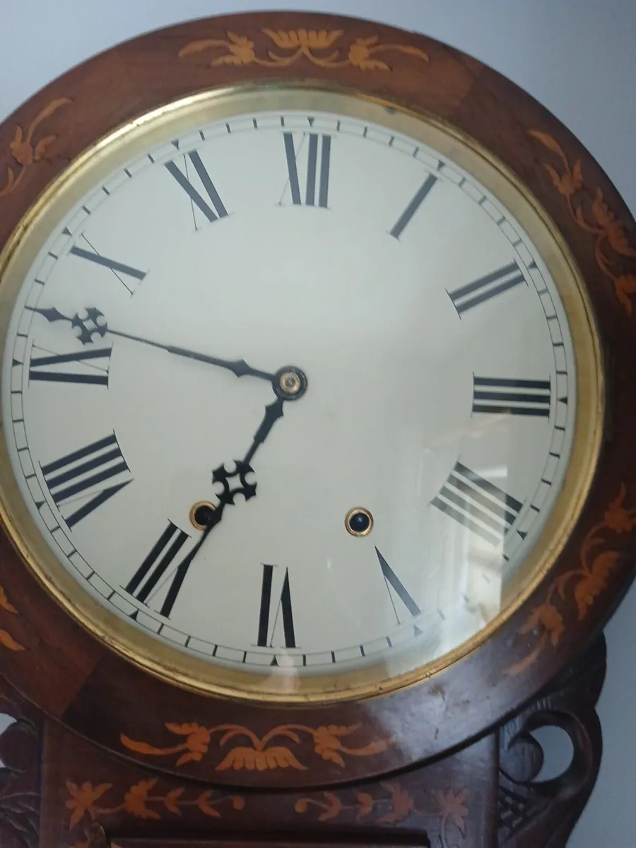 Antique clock. - Image 2