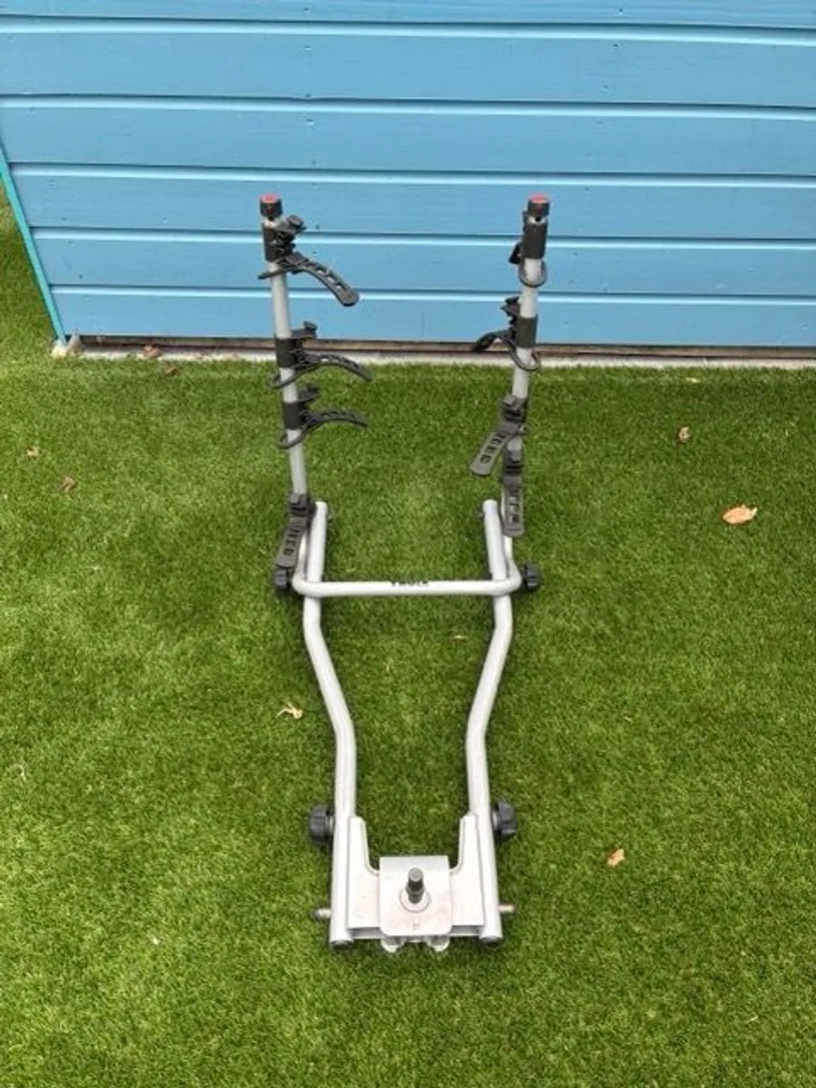 Thule HangOn 4 Bike Towbar Rack - Image 1