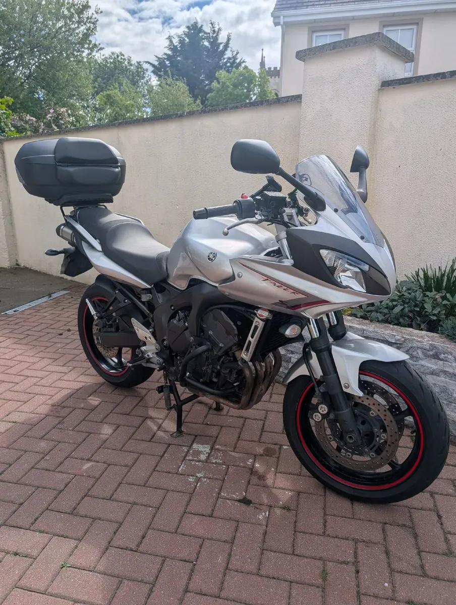 YAMAHA Fazer 600 S2 2010 (FZ6) - Image 1