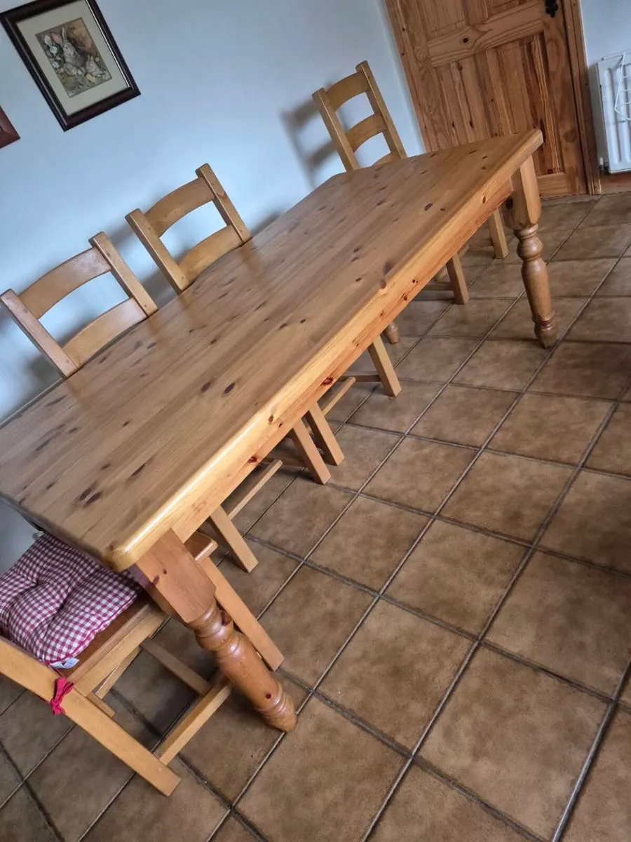 Solid Pine Kitchen Table & 6 Chairs - Image 3