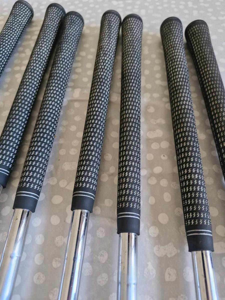 Golf Clubs Titleist DCI 990 Irons - Image 3