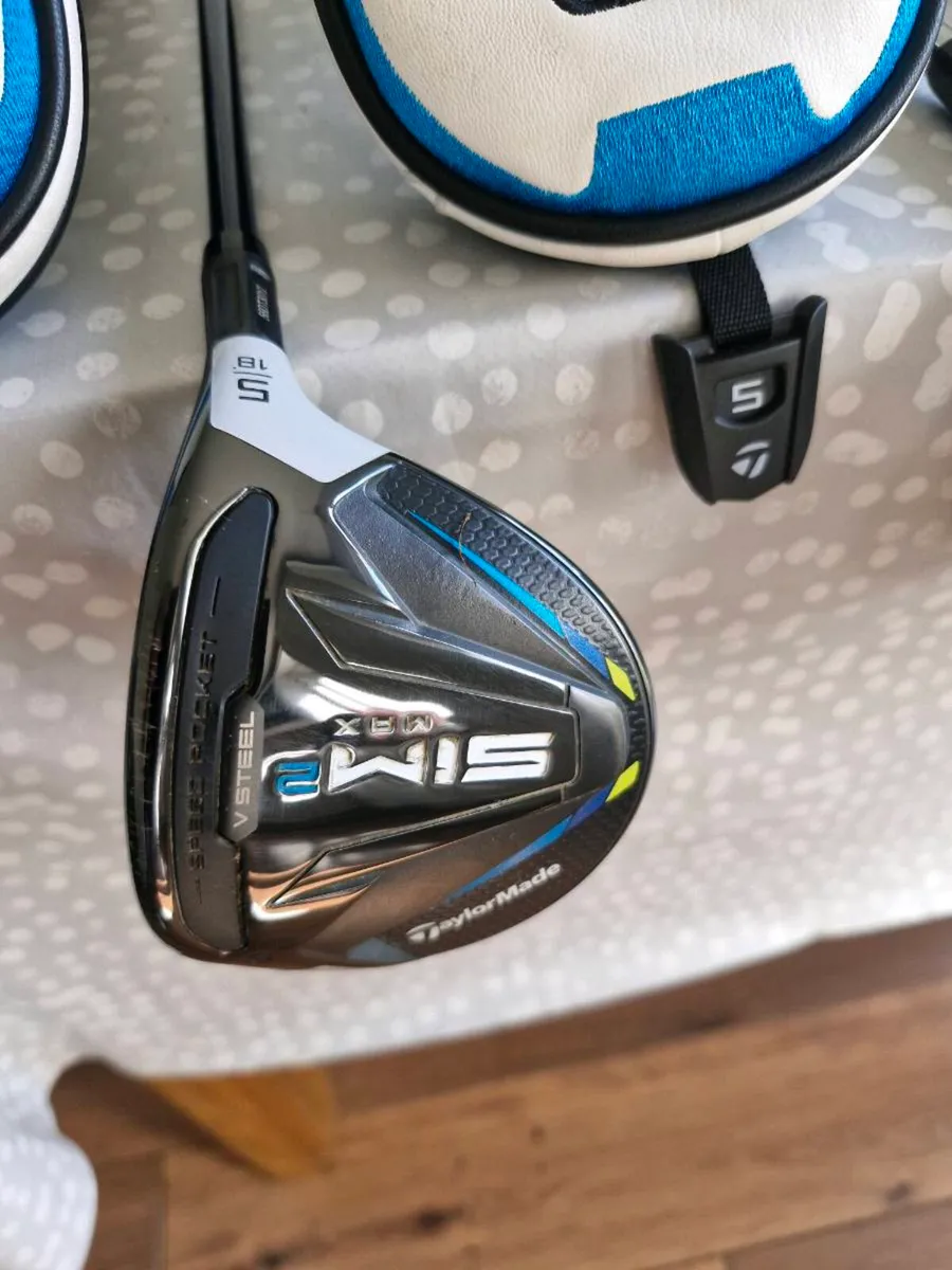 Golf Clubs Sim 2 Max 3 & 5 Wood. Titleist Irons - Image 4