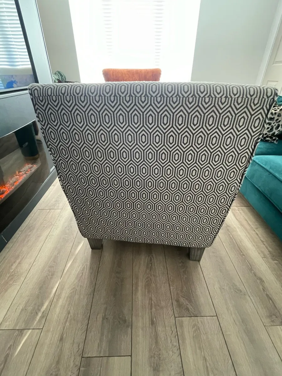 Armchair - Image 3