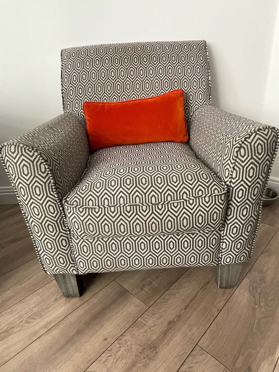 Armchair - Image 1
