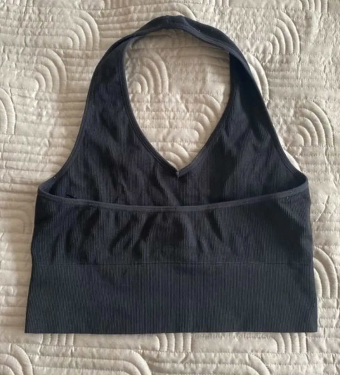 H&M Sports Bra Size M - Brand New - Image 2