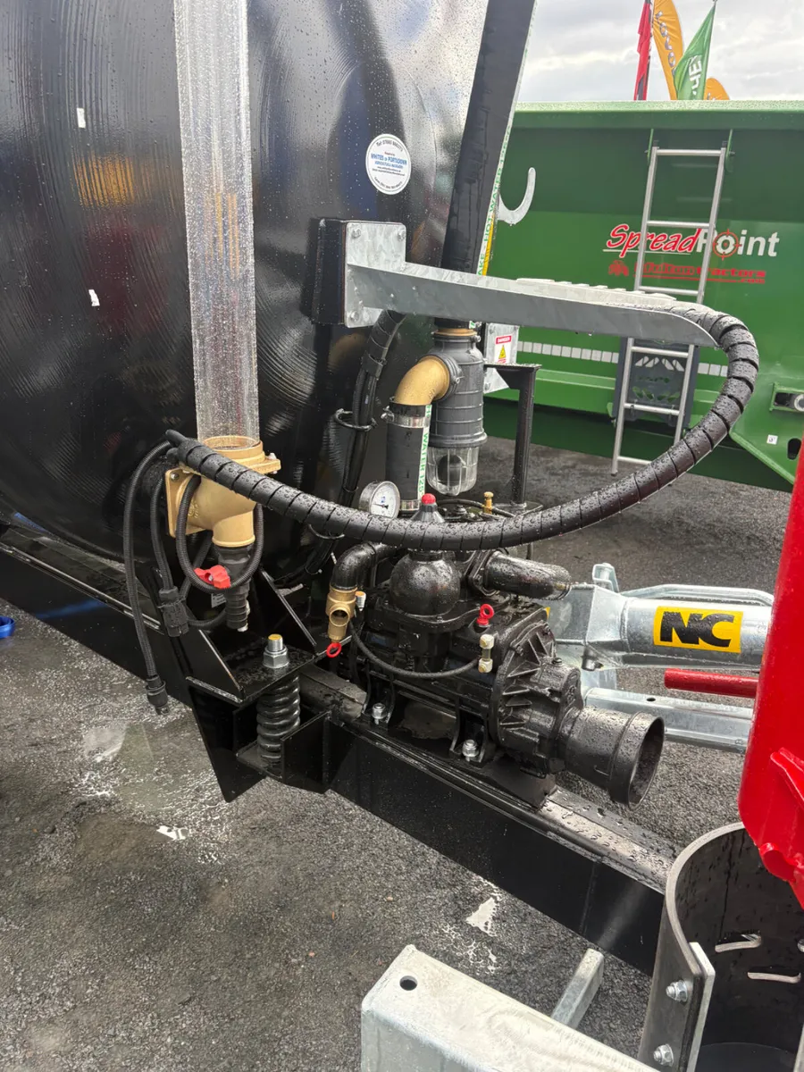 New belmac 2750 gallon tanker - Image 2