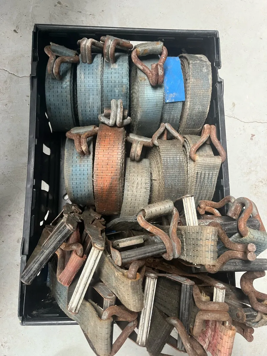Ratchet and straps