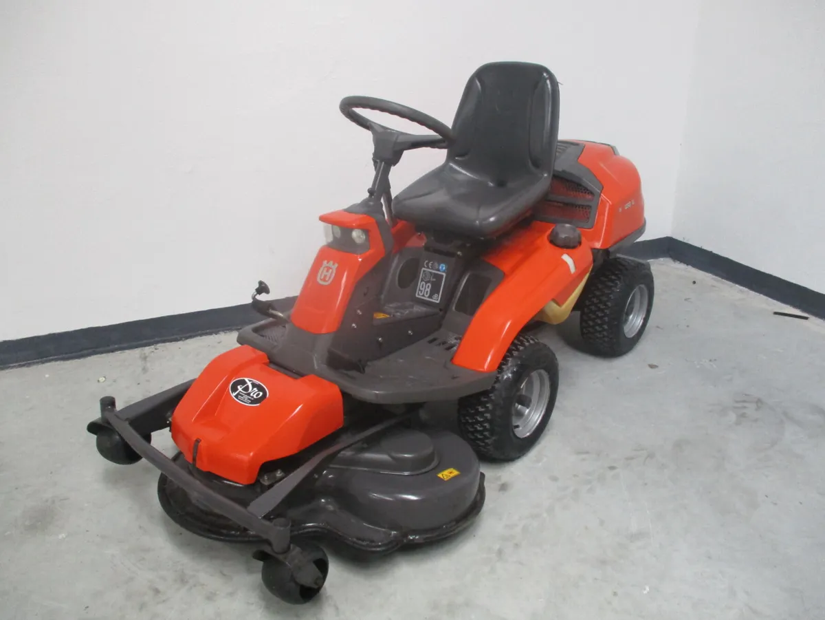 Husqvarna rider mower 316T AWD 4 wheel drive - Image 2