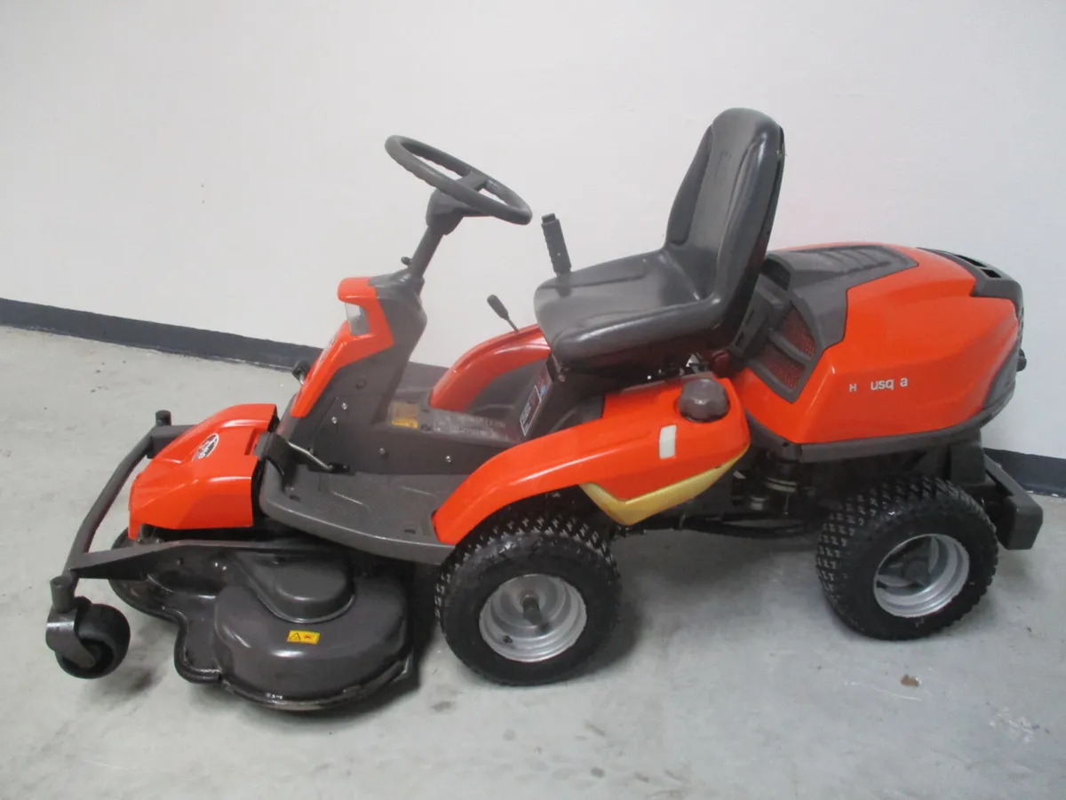 Husqvarna rider mower 316T AWD 4 wheel drive - Image 3