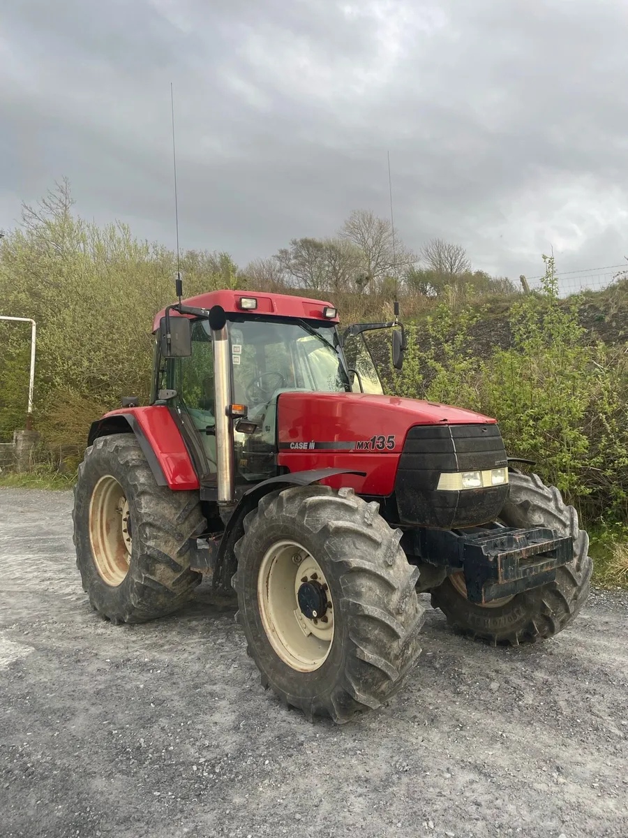 Case mx 135 - Image 1