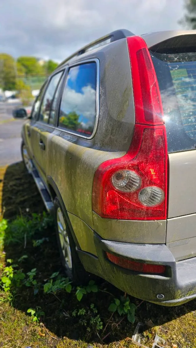 Volvo xc90 04 - Image 2