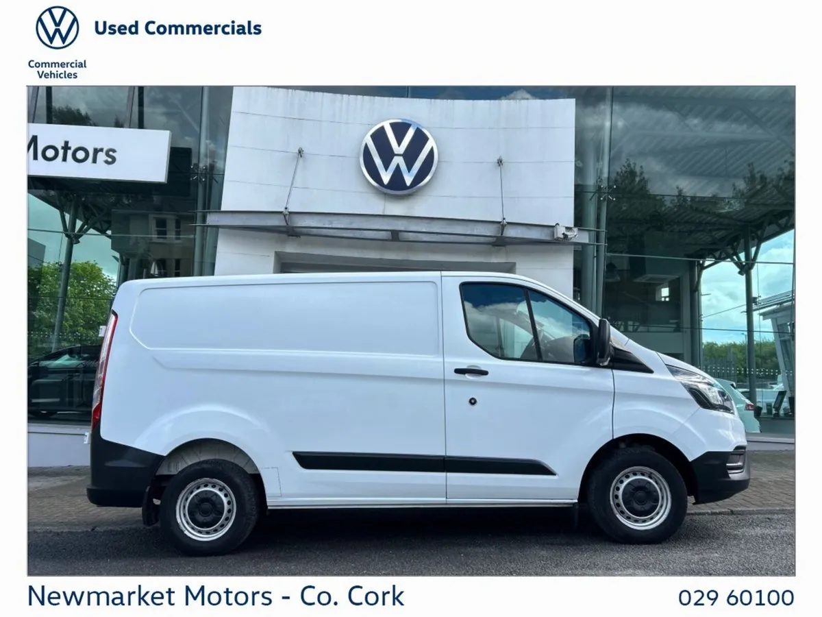 Ford Transit Custom SHORT WHEEL BASE LOW MILEAGE I - Image 3