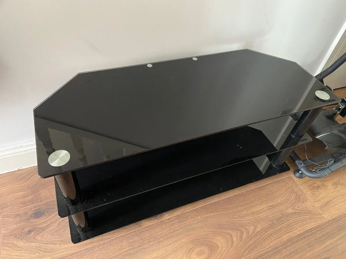 TV stand - Image 3