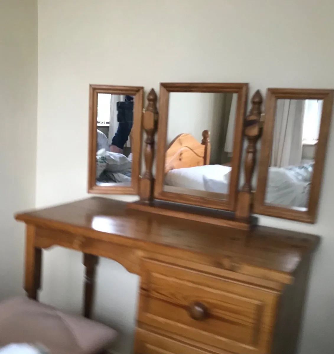 Dresser and stool - Image 1