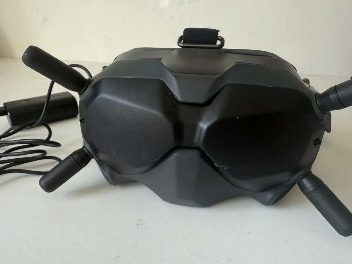 DJI Goggles V2 – excellent condition, fully functi - Image 1