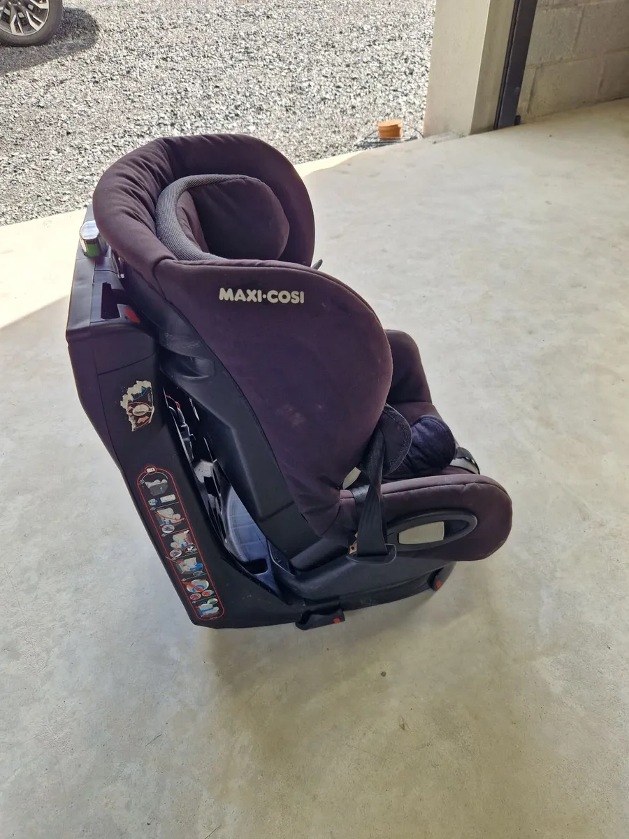 Maxi Cosi swivel Child Car seat8 - Image 3