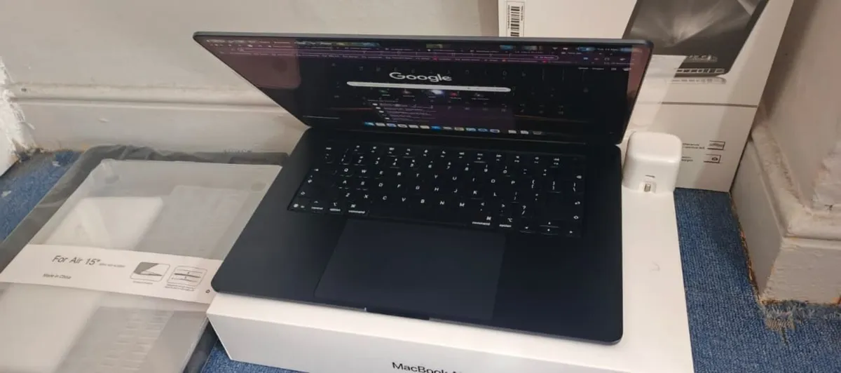 MacBook Air M5 16GB / 512GB – Warranty April 2027 - Image 1