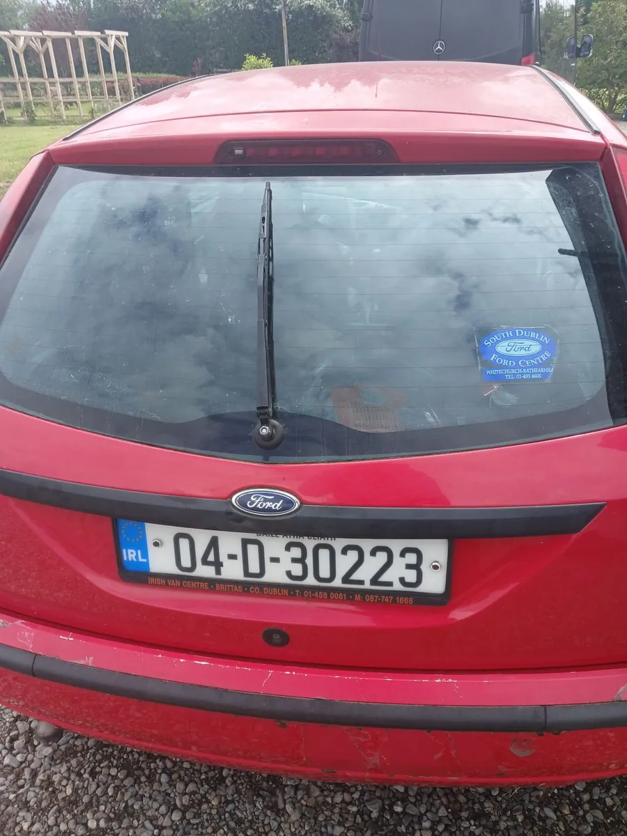 Ford Focus 2004 - Image 2