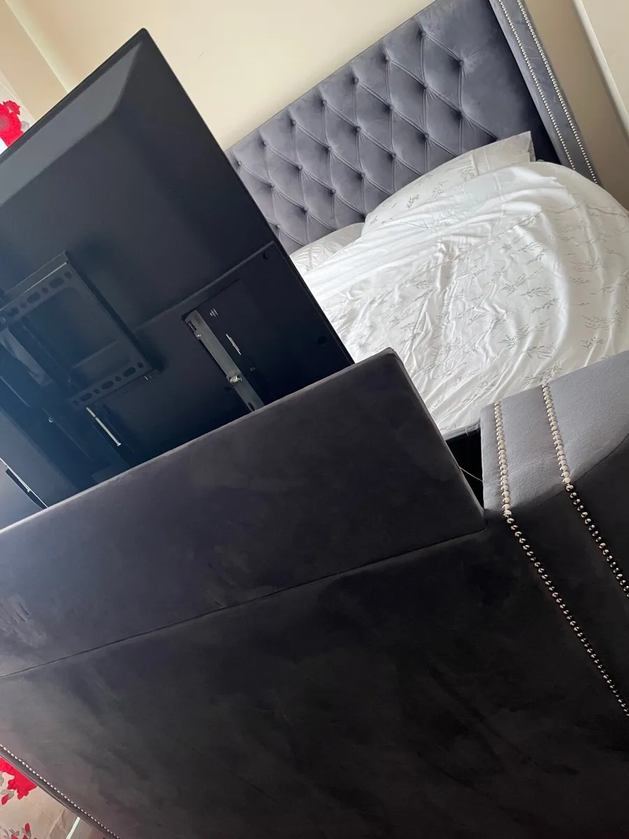 Tv bed - Image 1