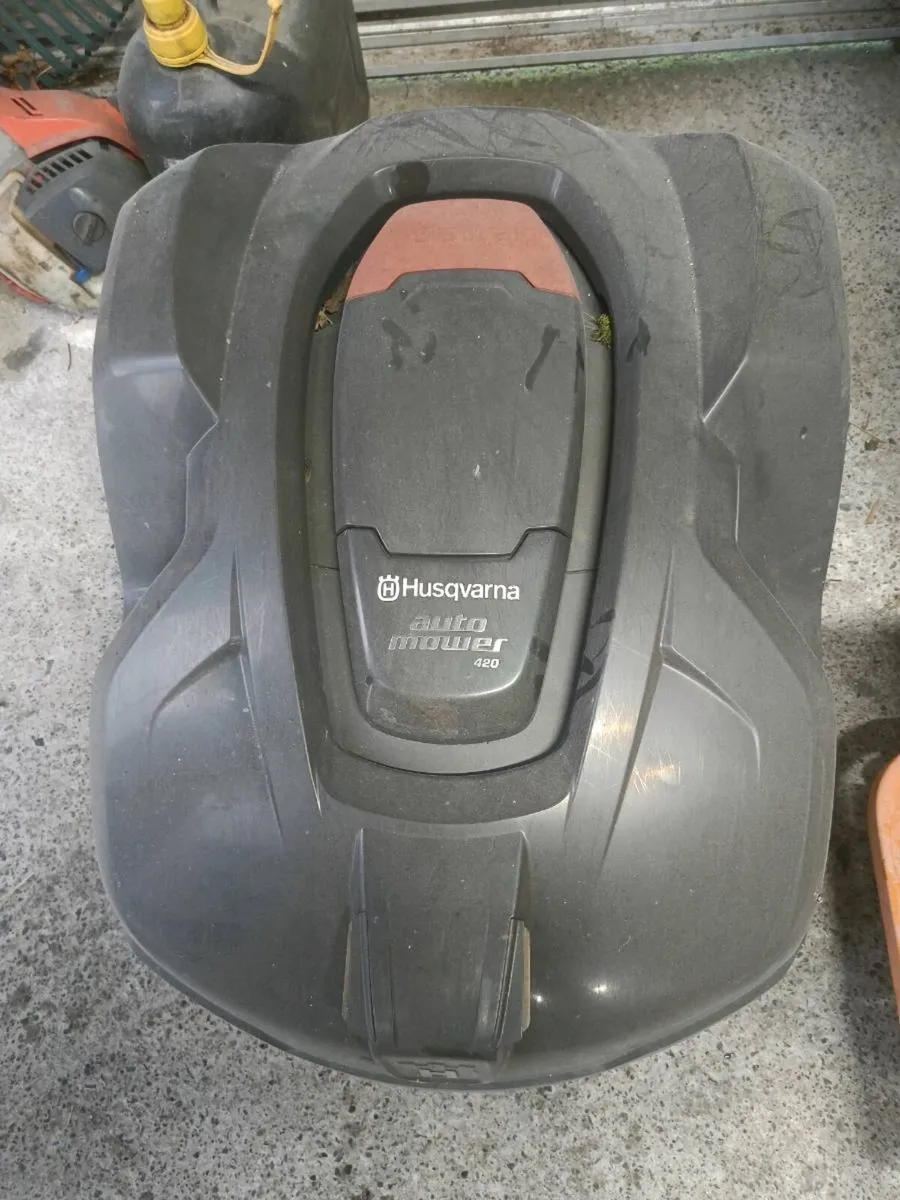 Husqvarna Auto mower 420 - Image 1