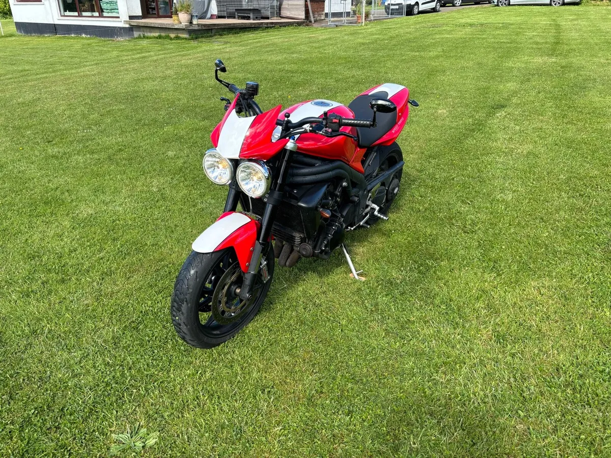 Triumph Speed Triple 1050 R - Image 2