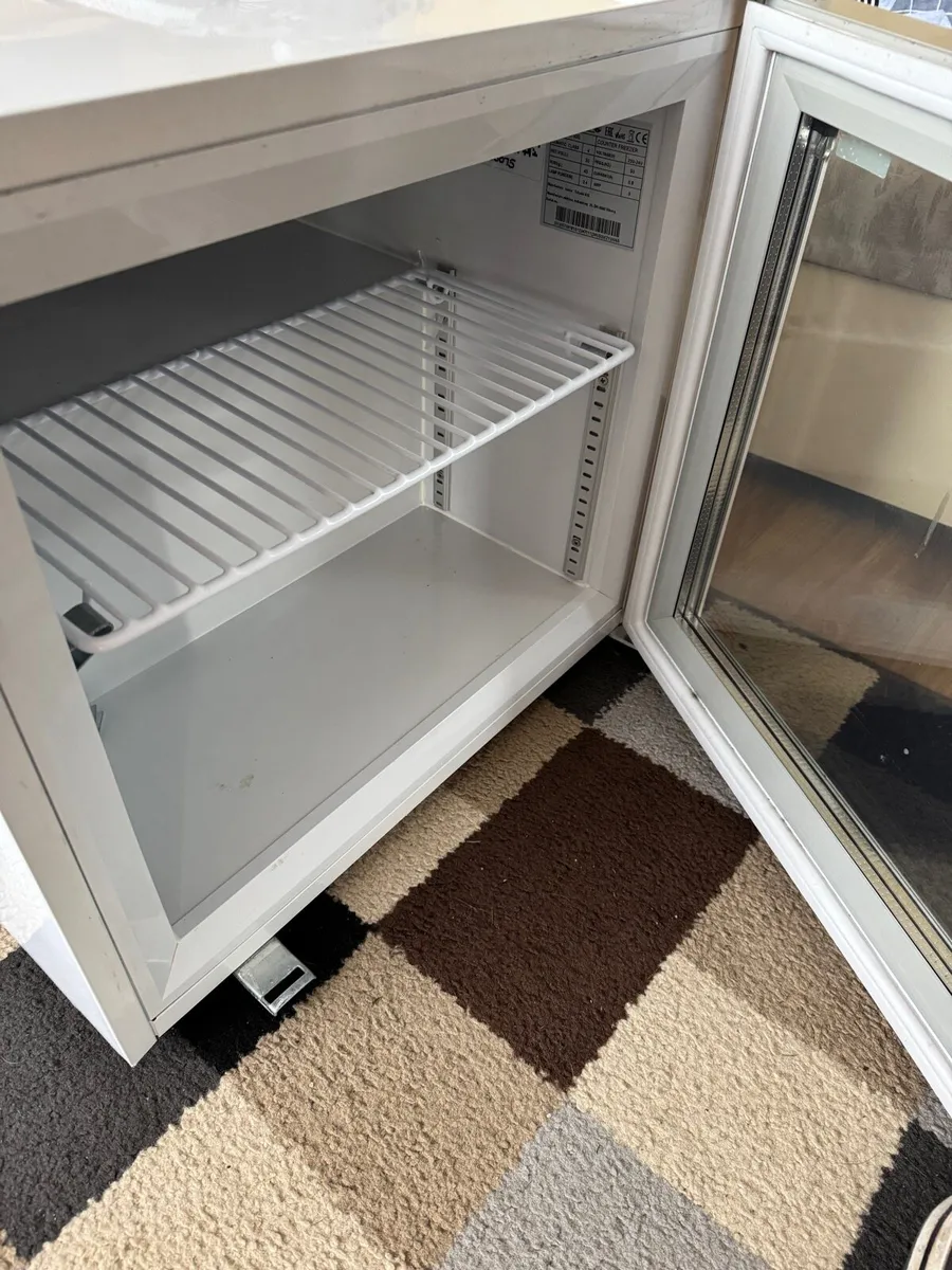 small freezer - Image 3