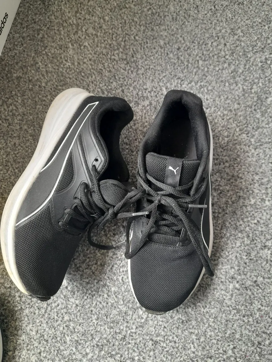 Puma trainers - Image 1