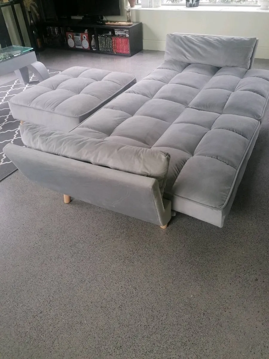 Bed seetee and foot stool - Image 4