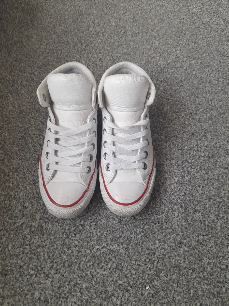 Converse shoes - Image 2