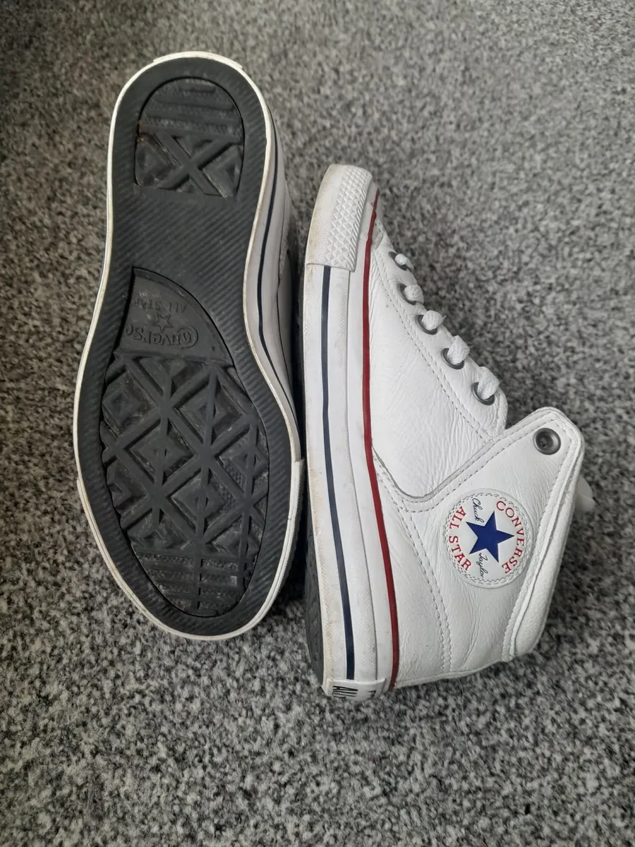 Converse shoes - Image 3