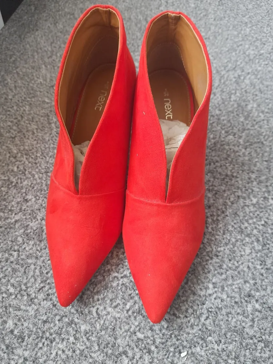 Next shoes - Image 1