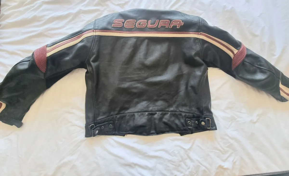 Segura Vintage Look Leather Large mtorcycle Jacket - Image 2