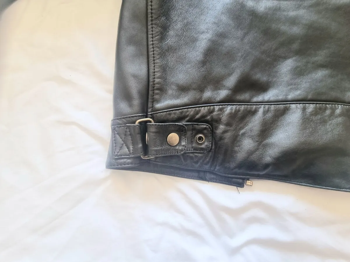 Segura Vintage Look Leather Large mtorcycle Jacket - Image 3