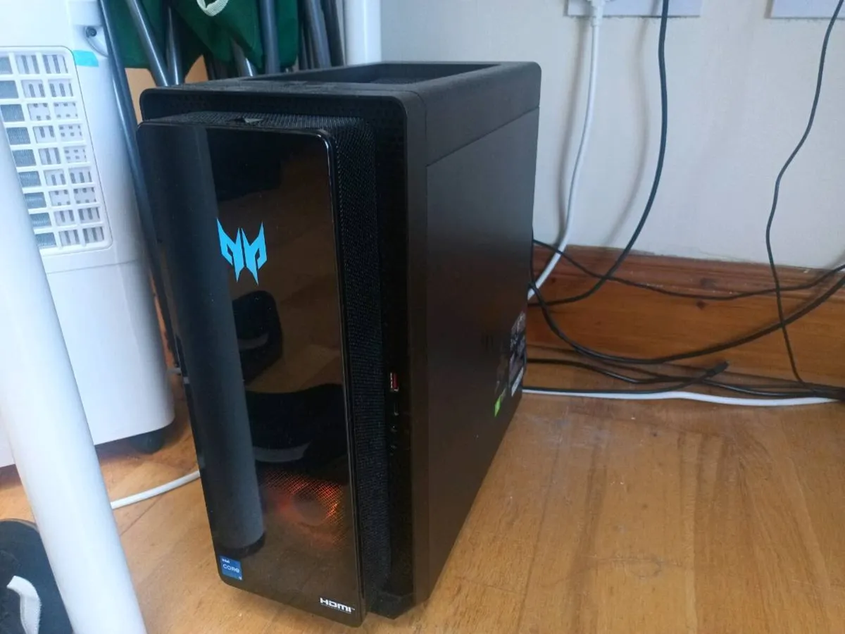 Acer Predator Orion 3000 Gaming PC - Image 1
