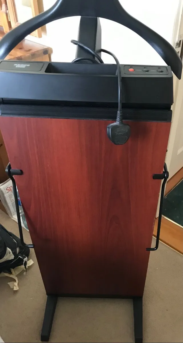 Trouser press