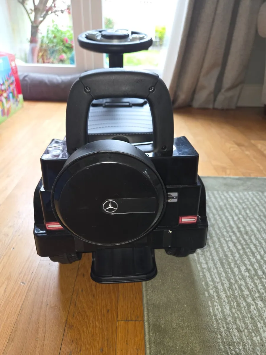 Mercedes-Benz Ride On - Image 3