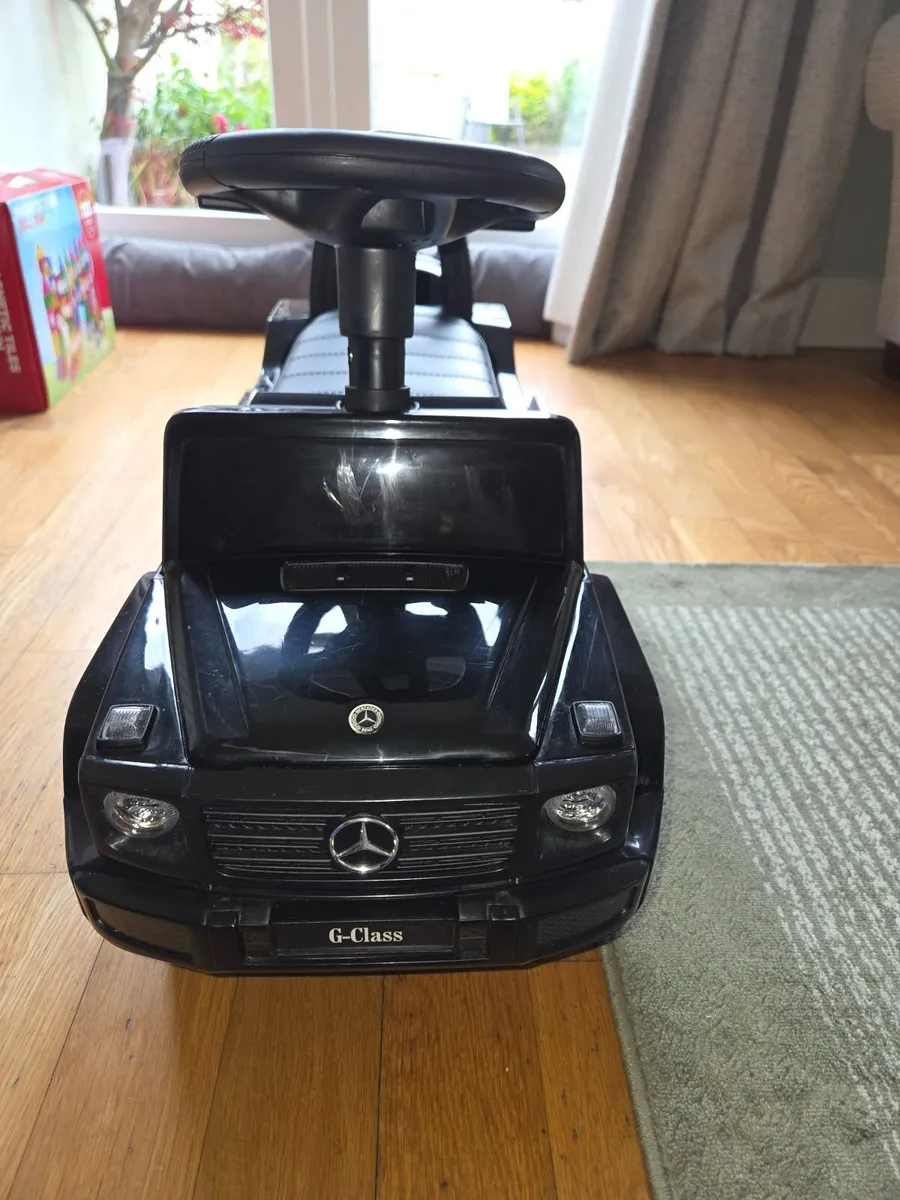 Mercedes-Benz Ride On - Image 2