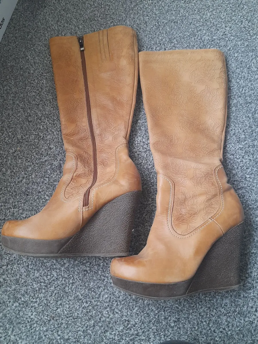 Lether boots - Image 1