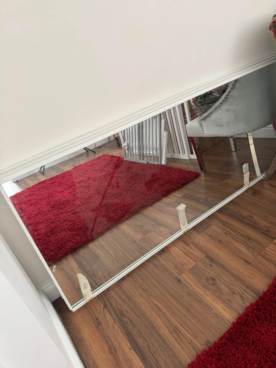 Classic 2 Panel Mirrored White framed sliding door - Image 4